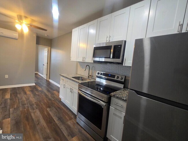 Foto del edificio - 2741 W Allegheny Ave