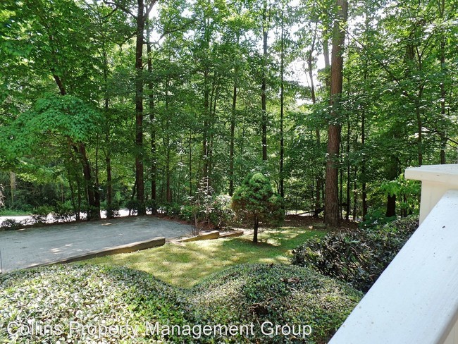 Foto del edificio - 492 N Falling Waters Dr