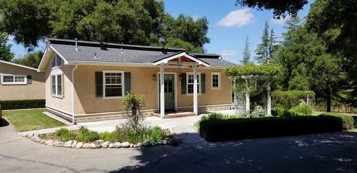 Primary Photo - Country Home in Park Like Setting
