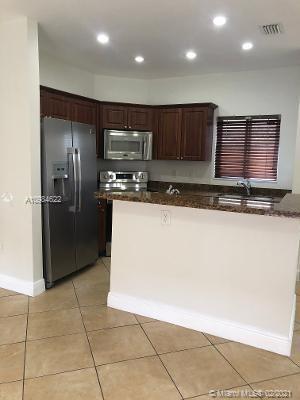 Foto del edificio - 6006 SW 8th St