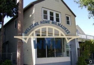 Building Photo - 2417 S Howell Ave