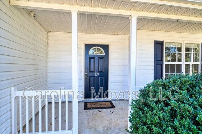 Building Photo - 109 Landing Ln