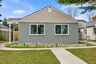 Building Photo - 1048 Republic Ave