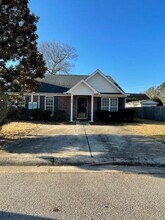 Building Photo - 120 Kendallwood Ct