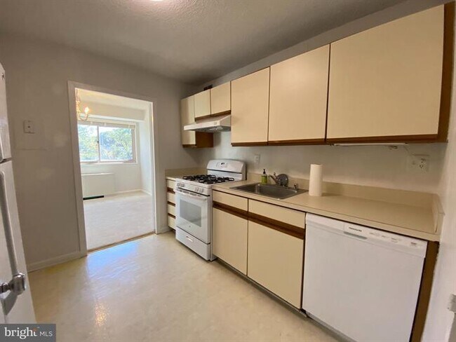 Building Photo - 2 Bed/1 Bath in Park Place