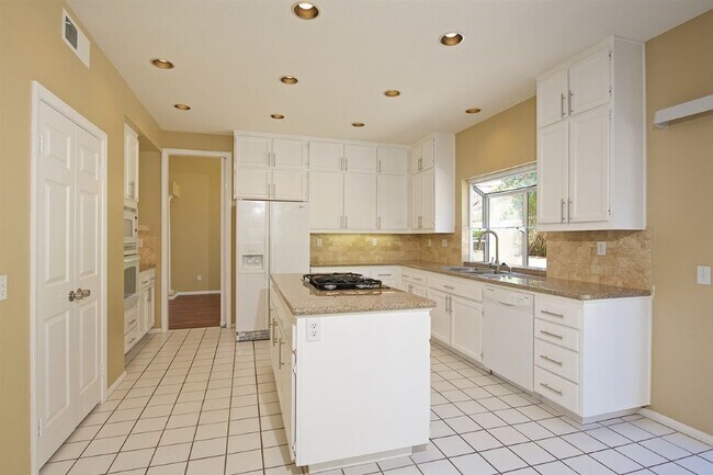 Foto del edificio - 4626 Tarantella Ln