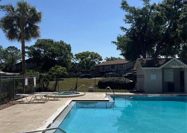 Foto del edificio - 8603 Cattail Dr