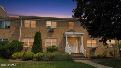 Building Photo - 80 Manchester Ct