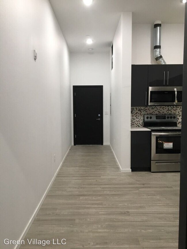 Foto del edificio - 5512 17th Ave NW