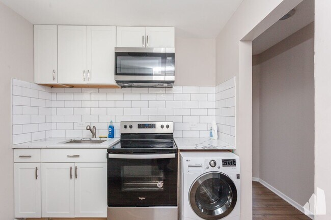 Foto del edificio - 6427 N Hermitage Ave