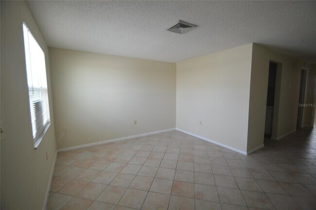 Foto del edificio - 4948 Filner St