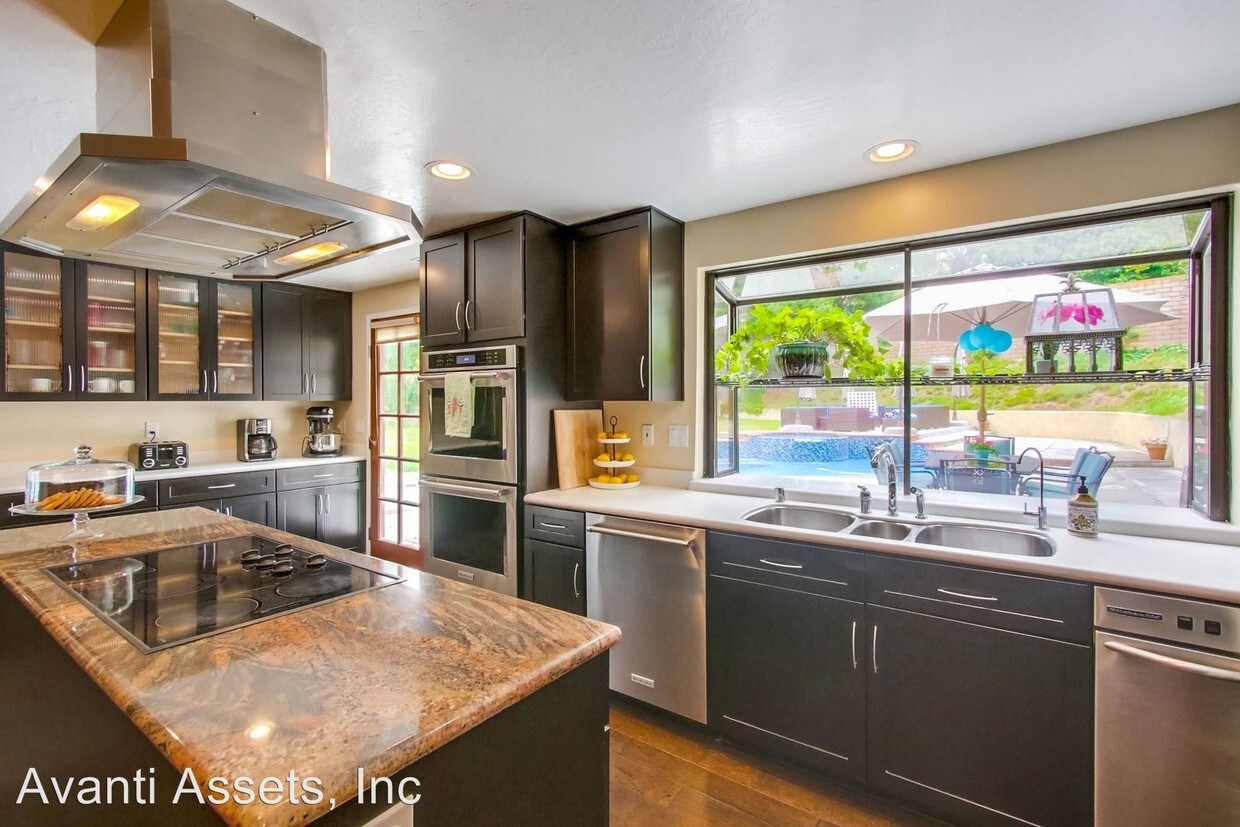 Primary Photo - 5 br, 4 bath House - 7722 Rocio St
