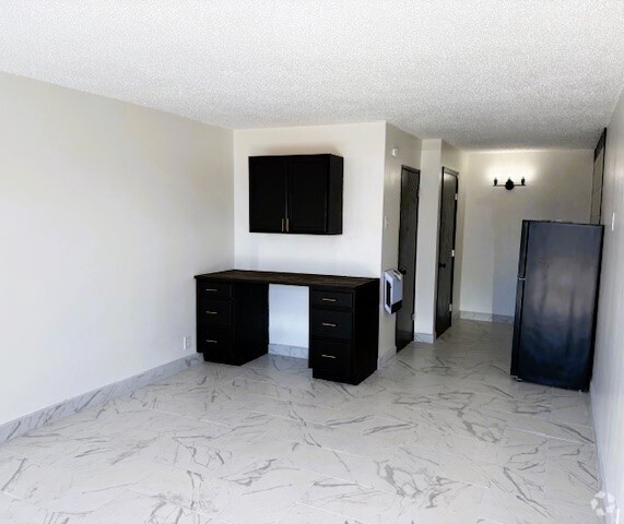 Building Photo - Casitas at 805 N 17Th St.