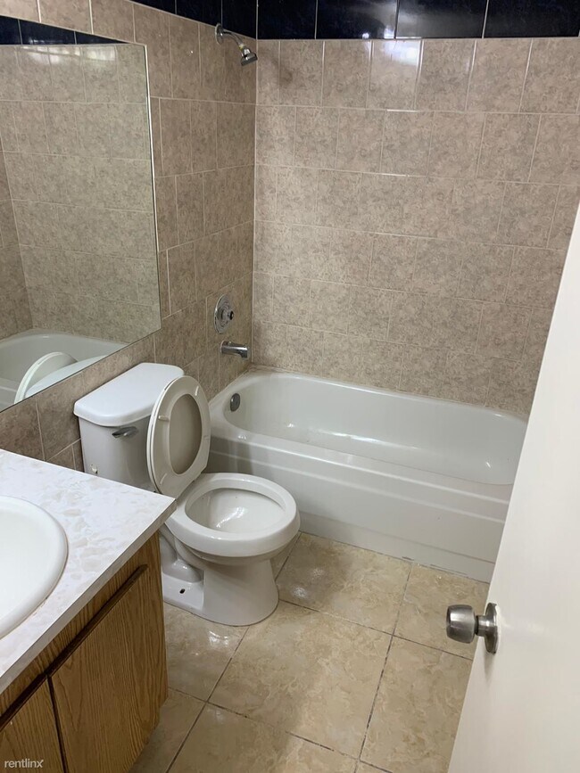 Building Photo - 2 br, 2 bath  - 6975 Dunsbach Way Apt 2