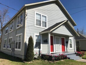 Building Photo - 214 W Republic St