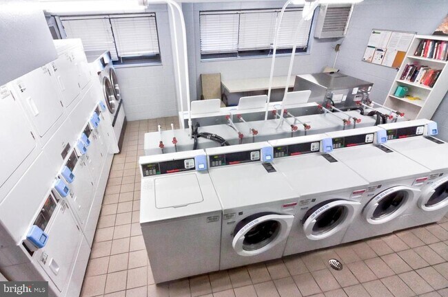 Foto del edificio - 1601 18th St NW