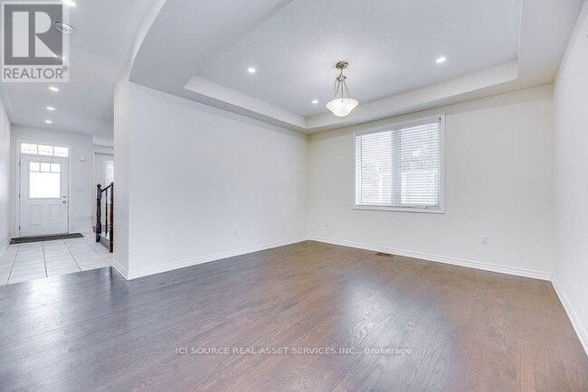 Building Photo - 52 Portman St