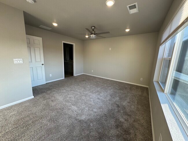 Foto del edificio - 762 N Rome St