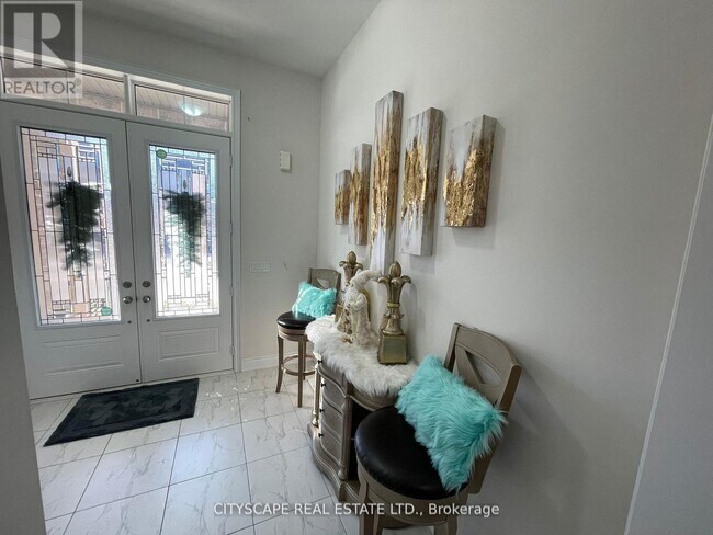 Building Photo - 3041 Post Rd