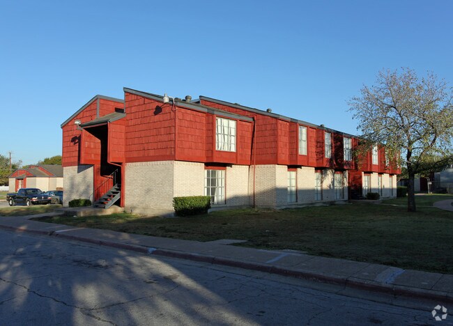 Cherokee Village Apartments Dallas, TX