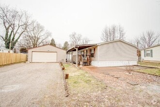 Building Photo - 121 Monticello Pl