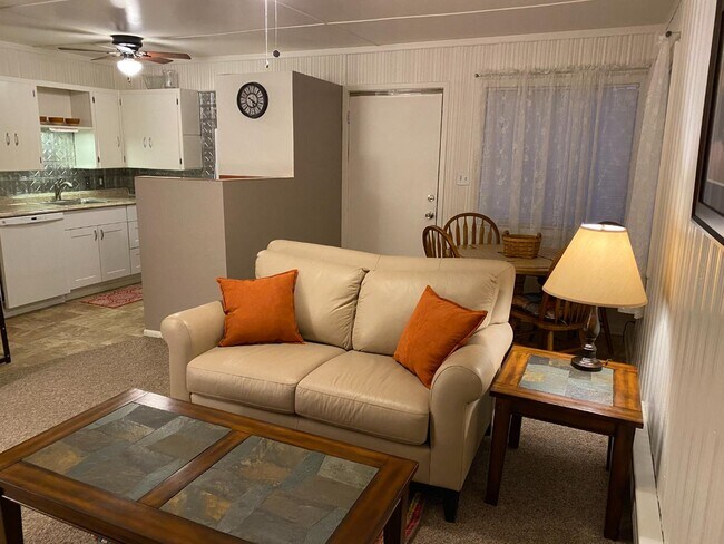 Foto del edificio - 304 S Harrison St