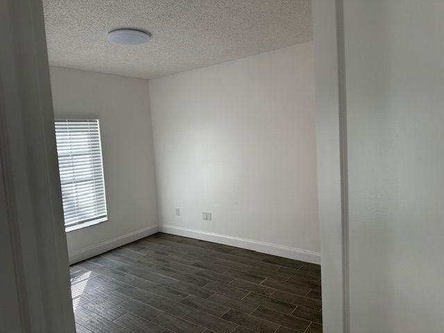 Foto del edificio - 5056 Lantana Rd
