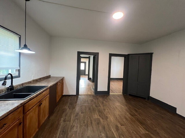 Foto del edificio - 453 N 6th St