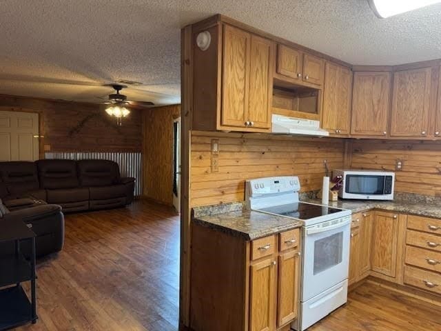 Foto del edificio - 9123 Stonewood Dr