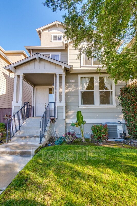 Building Photo - 5132 N First St