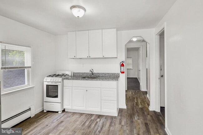 Building Photo - 505-B Evesham Rd