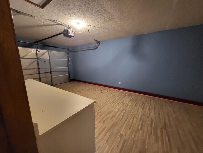 Foto del edificio - 25 Windsong Ln