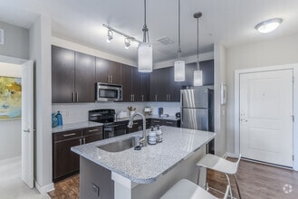 Building Photo - Edge at 1702