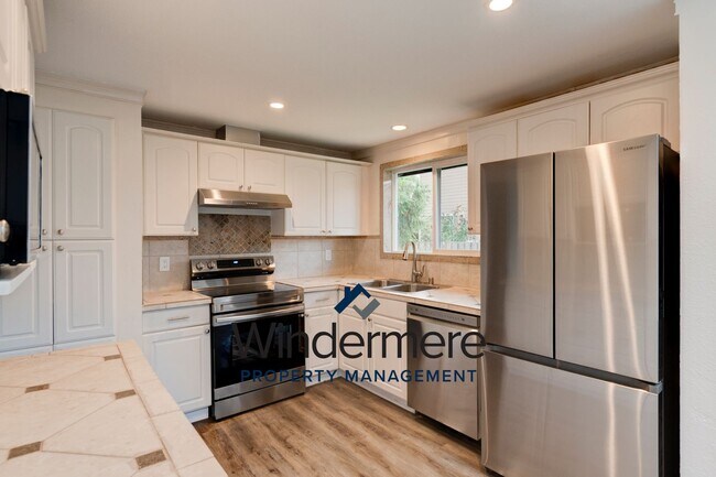 Foto del edificio - Charming 3 bedroom, 2 bathroom home in quiet cul-de-sac!