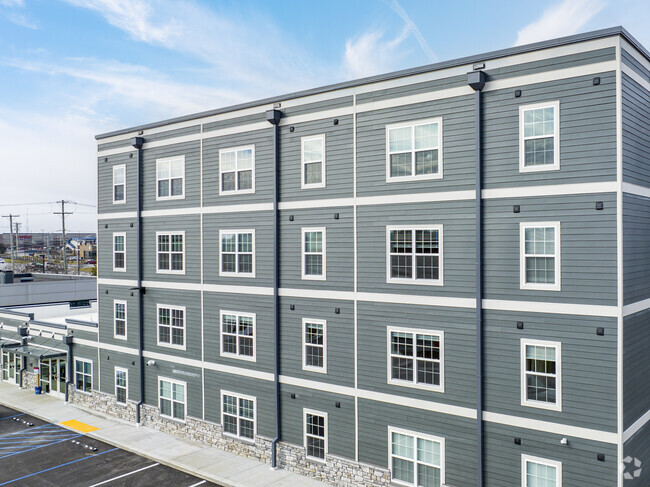 Building Photo - Polo Club Park - Senior/Affordable Housing