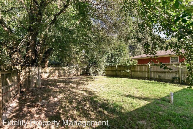 Foto del edificio - 3642 S Farm Rd 135