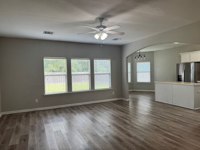 Foto del edificio - Beautiful Home for Lease in Denham Springs...