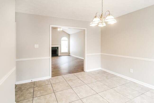 Foto del edificio - 779 Pepperwood Trail