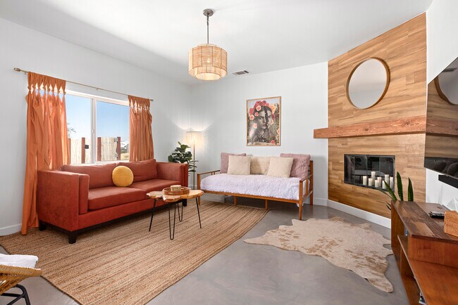Foto del edificio - 60782 Duvall Dr