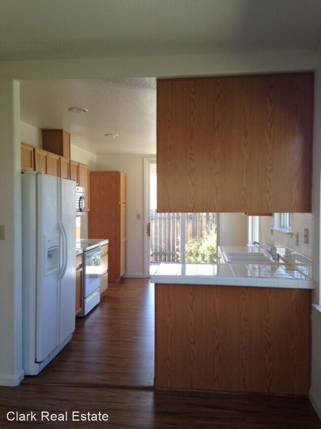 Foto del edificio - 4 br, 2 bath House - 2685 Glen Eagle Dr.