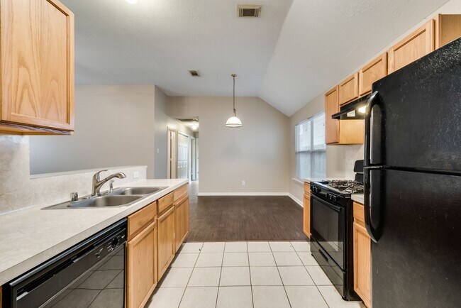 Building Photo - 8342 Fuqua Gardens Dr