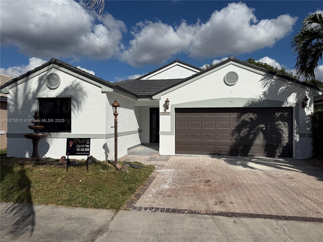 Primary Photo - 15921 SW 82nd St