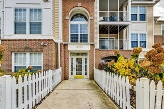 Building Photo - 12000 Amber Ridge Cir