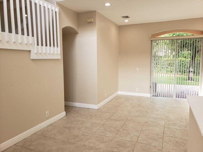 Building Photo - 6553 Lurais Dr