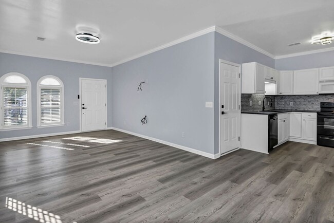 Building Photo - Updated All-Brick Patio Home – Minutes from I-20