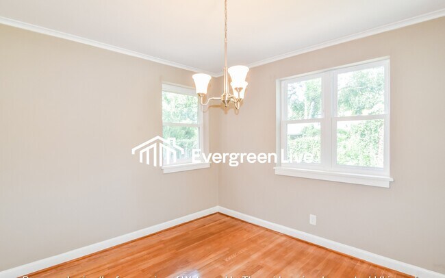 Building Photo - 3740 Dalraida Pkwy