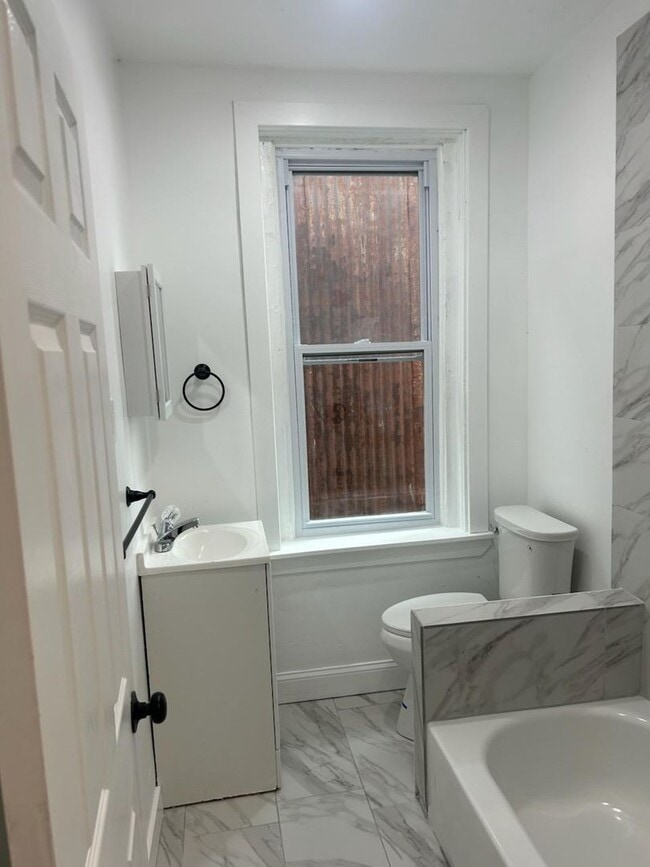 Photo - 5023 Walnut St Apartment