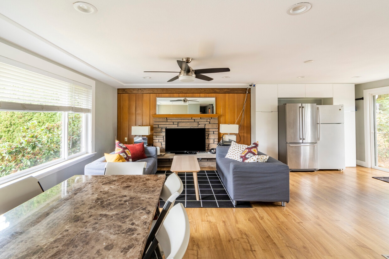 Photo - 1803 N 200th St (Shoreline, WA)