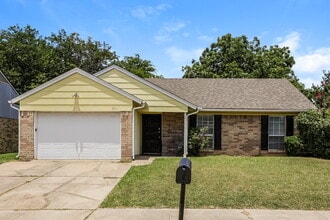 Building Photo - 801 Annapolis Dr