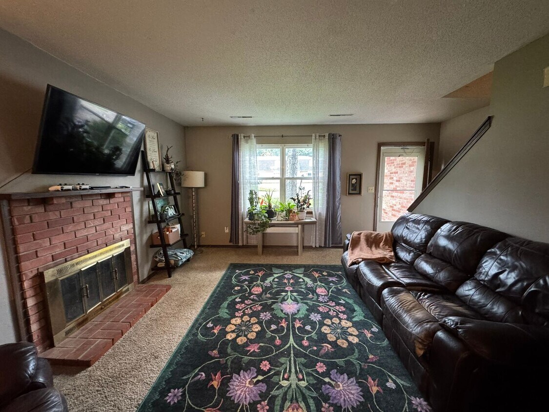 Foto principal - 4316-4318 W Ludwick Blvd